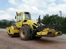 Leonard Weiss Bomag Walze am 25.05.17 bei Laufach 