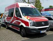 =VW Crafter von  design 112  steht auf dem Parkplatz der RettMobil 2017 in Fulda, Mai 2017