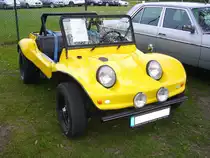 Siegel Ruska Buggy aus dem Jahr 1977. Aufgebaut wurde dieser Buggy auf der verkürzten Bodenplatte eines VW-Käfer, dessen 4-Zylinderboxermotor er auch trägt. Durch einige Leistungssteigerungen leistet der Motor hier 60 PS. Oldtimertreffen Hörstel-Riesenbck am 01.05.2017.