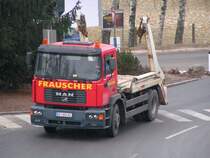 Am Weg zum gef�llten Bauschuttcontainer; 090105