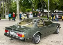 Grüner BMW E24 628 CSI (Rückansicht). Foto: IV. Balatonfüred Concours d'Elegance, Mai 2017.