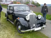 Mercedes Benz W136 IV 170S. 1949 - 1952. Der 170S war die Weiterentwicklung des 170V. Er besaß jedoch eine größere und modernere Karosserie im Stil des Vorkriegstyps 230, eine neue Vorderradaufhängung und eine höhere Motorleistung. Oldtimertreffen Hörstel-Riesenbeck am 01.05.2017.