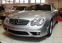 MB SL AMG steht zum Verkauf bei der Technorama in Kassel im März 2017