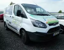 =Ford Transit steht auf dem Parkplatz der RettMobil 2017 in Fulda, Mai 2017