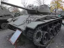 Ein leichter Kampfpanzer General Motors M24 Chaffee im Heeresgeschichtlichen Museum Wien (November 2010)