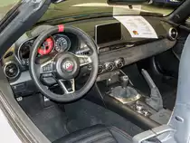 Fiat Abarth 124 Interieur mit viel Alcantara-Leder, fotografiert am 25.03.2017.