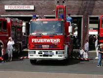FF Maintal IVECO/Magirus DLK 23/12 (Florian Maintal 1-30-1) am 04.06.17 beim Tag der Offenen Tür in Maintal Dörnigheim