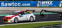 Chevrolet Cruze  WTCC wird von einer Professionalem Camera auch gefolgt. Aufnahmezeit: 14.05.2017 auf dem Hungaroring.