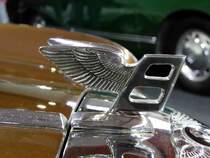 =Bentley-Kühlerfigur, gesehen bei der Technorama in Kassel im März 2017