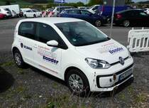 =VW UP von Motoren-Baader steht auf dem Parkplatz der RettMobil 2017 in Fulda, Mai 2017