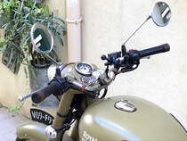 Royal Enfield 500 Classic EFI Military, in Saint-Rémy-de-Provence - Detailaufnahme - 18.04.2017