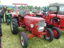 Güldner G30. 1963 - 1969. Der G30 war so etwas wie ein Erfolgsmodell der Aschaffenburger. Er verkaufte sich bis zur Einstellung der Traktorenproduktion 1969, insgesamt 8810 mal. Der luftgekühlte 3-Zylinderdieselmotor hat einen Hubraum von 2356 cm³ und leistet 30 PS. Treckertreffen Wechte am 01.05.2017. 