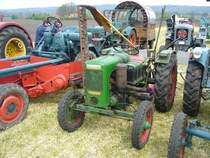 Holder B10. 1951 - 1959. Der B10 war das erste Modell von Holder außerhalb des Einachsschleppersegmentes. Der wassergekühlte 1-Zylinderdieselmotor hat einen Hubraum von 500 cm³ und leistet 10 PS. Treckertreffen Wechte am 01.05.2017.