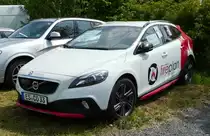 =Volvo V 40 von  fireplan  steht auf dem Parkplatz der RettMobil 2017 in Fulda, Mai 2017