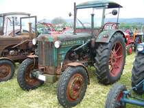 Hanomag R35. 1953 - 1957. Dieser unrestaurierte R35 hat einen wassergekühlten 
4-Zylinderdieselmotor und leistet 35 PS aus 2799 cm³ Hubraum. Treckertreffen Wechte am 01.05.2017.