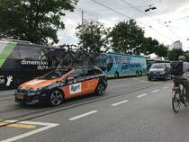 Kia Begleitfahrzeug des Team Roompot am 12.6.17 in Bern.