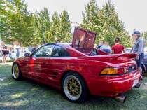 Rückansicht: Toyota MR2 (W2, 1989–1999, die zweite Generation), fotografiert auf der XII. Lotus Retro Mobil Concours d´Elegance im Urpark des Lotus Hotels, Juni, 2017