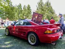 Rückansicht: Toyota MR2 (W2, 1989–1999, die zweite Generation), fotografiert auf der XII. Lotus Retro Mobil Concours d´Elegance im Urpark des Lotus Hotels, Juni, 2017