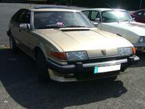 Rover SD1 3500. 1976 - 1986. Der abgelichtete 3500 war das Spitzenmodell der SD1 Baureihe. Er wurde 1977 zum Auto des Jahres gewählt. Der aus dem Regal von Buick stammende V8-motor hat einen Hubraum von 3528 cm³ und leistet 157 PS. British Cars & Motorcycles Meeting in Krefeld am 11.06.2017.