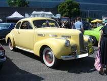 LaSalle Series 52 Special-Coupe von 1940. 1940 war gleichzeitig auch das letzte Produktionsjahr der Marke LaSalle, bevor diese in der Cadillac-Division von General Motors aufging. Der V8-motor hat einen Hubraum von 5248 cm³ und leistet 125 PS. Es wurden ca. 3000 Einheiten dieses Coupes gefertigt. Der Grundpreis lag bei US$ 1380,00. Primers 4th run in Krefeld am 25.05.2017.