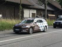 Ford Begleitfahrzeug des Team AG2R La Mondiale am 12.6.17 in Bern.