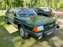 Mein Traumauto der 80er Jahre war der Audi 100 Avant GL 5E; am 8.5.16 stand er in Krefeld an der Rennbahn.