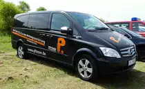 =MB Vito der Firma  Pfitzner  abgestellt auf dem Parkplatz der RettMobil 2017 in Fulda, Mai 2017