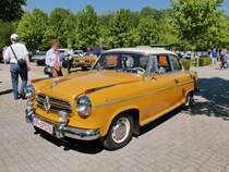 Borgward Isabella auf dem Oldtimer-Treffen an der Rennbahn in Krefeld, 8.5.16
