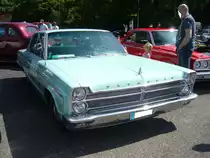 Plymouth Fury II fourdoor Sedan des Modelljahres 1965. Der Fury II war die mittlere Ausstattungsvariante der Fury Baureihe. Die Fury-Modelle waren mit 6-Zylinderreihenmotoren und V8-Motoren lieferbar. Die Leistungsbreite ging von 3682 cm³ Hubraum mit 147 PS bis 6974 cm³ Hubraum mit 370 PS. Primers 4th run am 25.05.2017 in Krefeld.