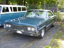 Dodge Monaco Coupe des Modelljahres 1966 im Farbton marlinblue. Das Monaco Coupe war in diesem Modelljahr mit drei verschiedenen V8-motoren lieferbar: 6280 cm³ mit 270 PS oder 325 PS und 7206 cm³ mit 365 PS. Primers 4th run am 25.05.2017 in Krefeld.