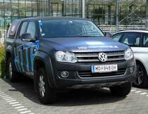 =VW Amarok von  HTTP  steht auf dem Parkplatz der RettMobil 2017 in Fulda, Mai 2017