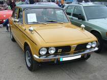 Triumph Dolomite. 1972 - 1980. Der abgelichtete Dolomite ist ein Standard Dolomite, der mit etlichen Zubehörteilen auf die Optik des Dolomite Sprint, dem sportlichsten Modell dieser Baureihe, umgerüstet wurde. Der 4-Zylinderreihenmotor hat einen Hubraum von 1.3l und leistet 59 PS. 9. Oldtimer- und Youngtimertreffen am 18.06.2017 an der  Alten Dreherei  in Mülheim an der Ruhr.