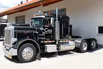 Peterbilt Sattelzugmaschine gesehen in einem Gewerbegebiet in Alling (bei München) 17.06.2017