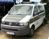 Bundeswehr Feldjäger VW T5 am 16.06.17 auf dem Hessentag in Rüsselsheim