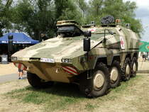 Bundewehr Sanitätsdienst Radpanzer am 16.06.17 auf dem Hessentag in Rüsselsheim