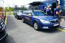 Škoda Begleitfahrzeug des Team Aquablue Sport am 17.6.17 vor dem Tour de Suisse Rennen in Schaffhausen.