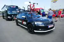 Škoda Begleitfahrzeug des Team Trek / Sagfredo am 17.6.17 vor dem Tour de Suisse Rennen in Schaffhausen.