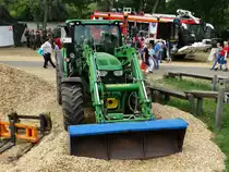 Bundeswehr John Deere 6er am 16.06.17 auf dem Hessentag in Rüsselsheim