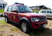 =Rover Discovery der Berufsfeuerwehr HERNE, gesehen auf dem Parkplatz der RettMobil 2017 in Fulda, Mai 2017
