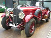 Delage D8 Open Tourer im Van den Plas Style aus dem Jahr 1931. Dieser Wagen wurde ursprünglich als Saloon Limousine in Le Havre/Frankreich ausgeliefert. Im Jahr 1960 wurde dieser Delage an den Delage-Spezialisten und Karosseriebauer Bob Chamberlain verkauft. Hier wurde er zum Open Tourer umgebaut. Der 8-Zylinderreihenmotor hat einen Hubraum von 4302 cm³ und leistet 120 PS. Classic Remise Düsseldorf am 22.06.2017.