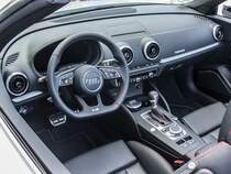 Interieuraufnahme eines Audi S3 Cabriolet. Das Auto wurde in Rahmen des DTM Rennens am 18.06.2017 ausgestellt.