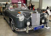 =MB 220 SE Ponton Cabrio, gesehen bei den Retro Classics 2017 in Stuttgart, März 2017