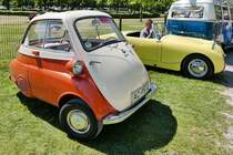 BMW Isetta auf dem Oldtimer-Treffen an der Rennbahn in Krefeld, 8.5.16