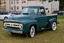  Ford F-100 Kleinlaster war am 02.07.2017 in Stadbredimus zu sehen.
