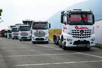 Vier MB, ein MAN und Scania von Lehmann am 24.6.17 am Trucker Festival in Interlaken.