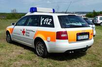 =Audi von DRK OV HOLZHAUSEN, gesehen auf dem Parkplatz der RettMobil 2017 in Fulda - Mai 2017