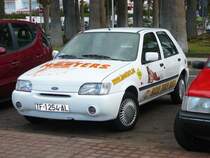 Ford Fiesta einer Imbisskette abgestellt in Los Christianos, Teneriffa am 10.01.2009