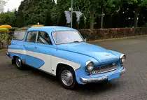 Wartburg 1000 TOURIST,beim „Frühlingserwachen“ der Oldtimer-Interessengemeinschaft Grenzland, am 1.5.2017. Geilenkirchener Sportpark Loherhof.