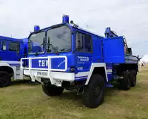 MAN-LKW, des THW in Freiburg, ausgestellt beim Flugplatzfest Juni 2017