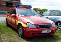 =MB C-Klasse als Kommandowagen, gesehen auf dem Parkplatz der RettMobil 2017 in Fulda - Mai 2017